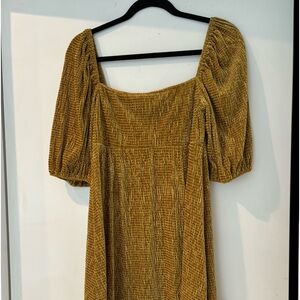 Bb decota Steve Madden velvet type dress
